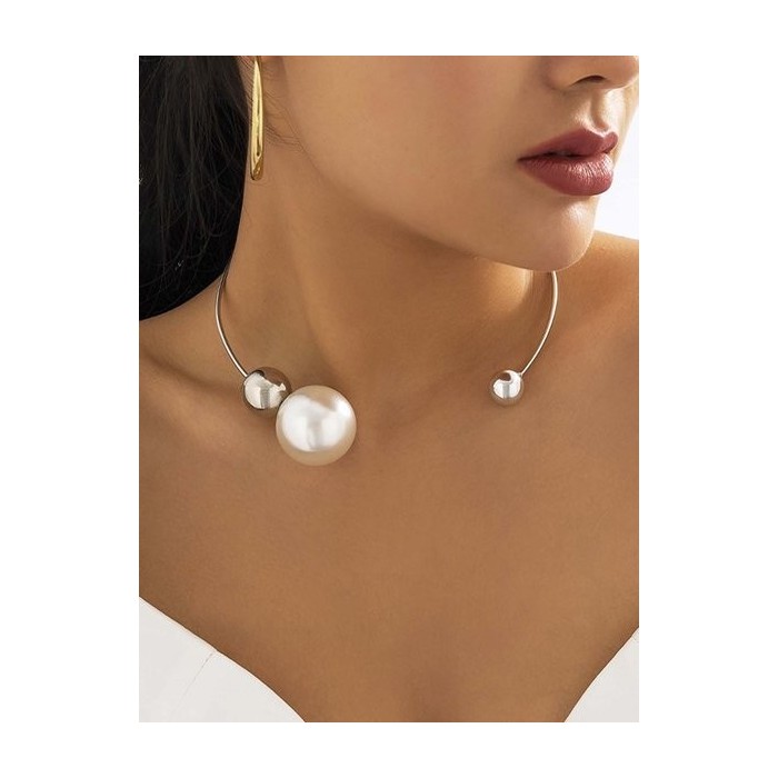 Personalized Asymmetrical Imitation Pearl Necklace