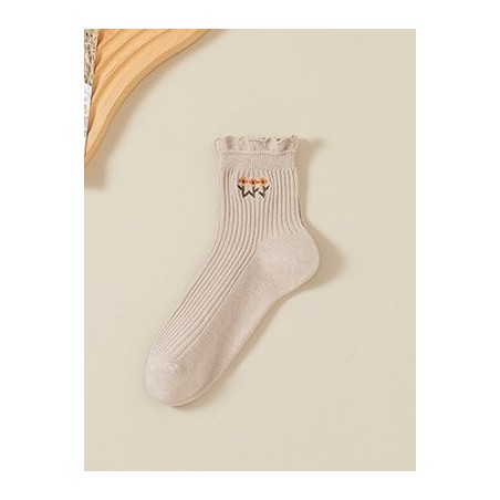 New Pure Cotton Japanese Retro Literary Flower Middle Tube Women's Socks Sweat-absorbent Breathable Embroidered Flower Socks