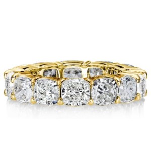 Golden Cushion Eterntiy Wedding Band