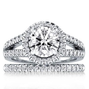 Halo Split Shank Bridal Set (2.96 CT. TW.)