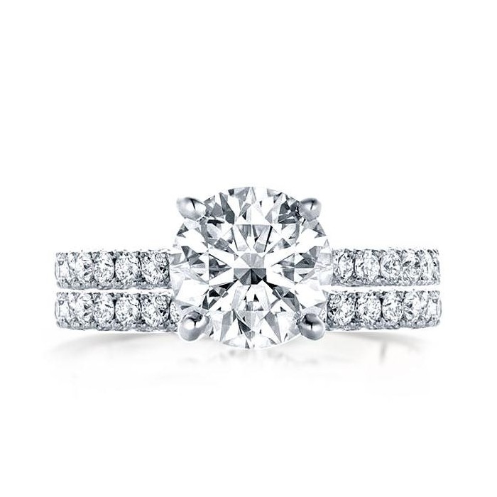 Classic Round Cut Women Bridal Set