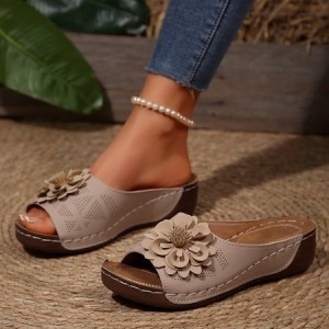 Elegant Plain Pvc Summer Slide Sandals