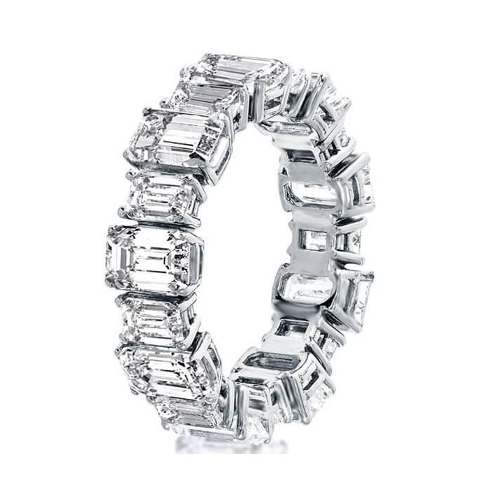 Luxury Emerald Eternity Wedding Band (8.10 CT. TW.)