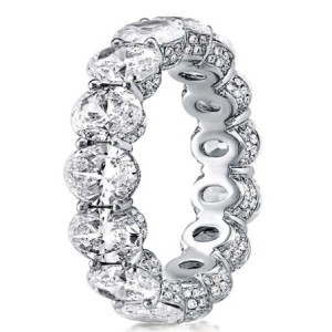 Classic Eternity Shared Prong Oval Cut Wedding Band