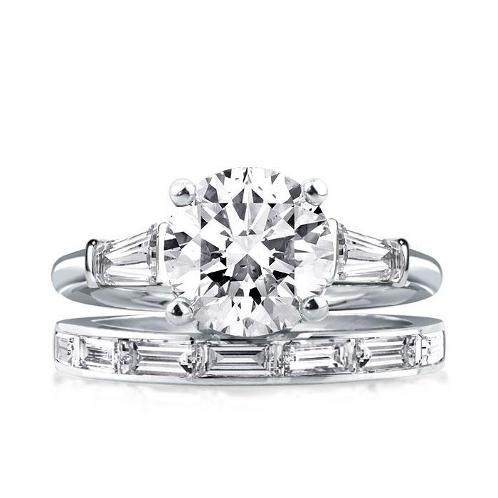 Italo Three Stone Engagement Rings Sets Round Cut Bridal Set