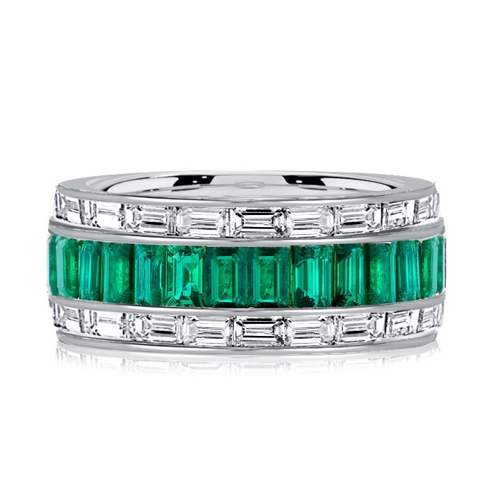 Italo Channel Set Emerald Green Wedding Band Anniversary Ring