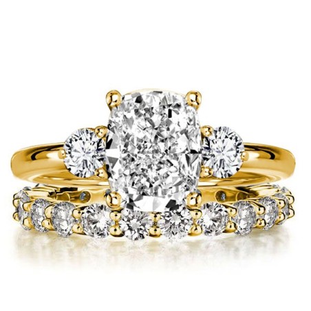 Italo Golden Three Stone Cushion Cut Engagement Ring Sets For Women