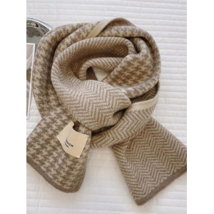 Versatile Korean Style Knitted Wool Christmas Red New Winter High-end New Year Gift Couple Scarf