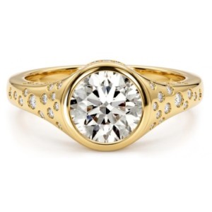 Italo Golden Waterfall Bezel Set 2 Carat Round Cut Engagement Ring For Women