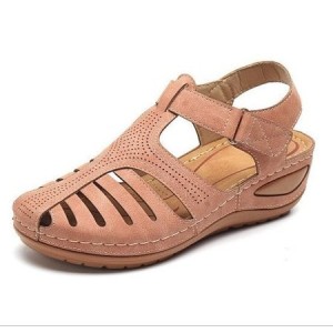 Retro Baotou Sandals For Women Summer New Hole Shoes Thick Bottom Round Toe Wedge Heel Octopus Sandals