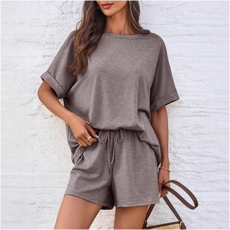 Women Plain Pocket Stitching Dolman Sleeve Two-Piece Set Daily Half Sleeve Casual Summer Top With Pants Matching Set