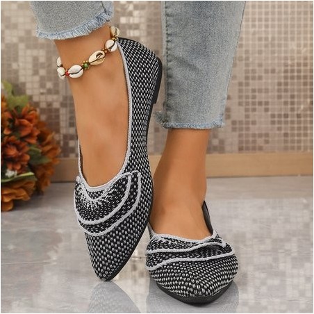 Women's Four Seasons Leisure Ultra-light Flying Mesh Color Matching Shallow Mouth Flat Shoes